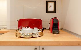 Boutique Apartment In Historic Lisbon