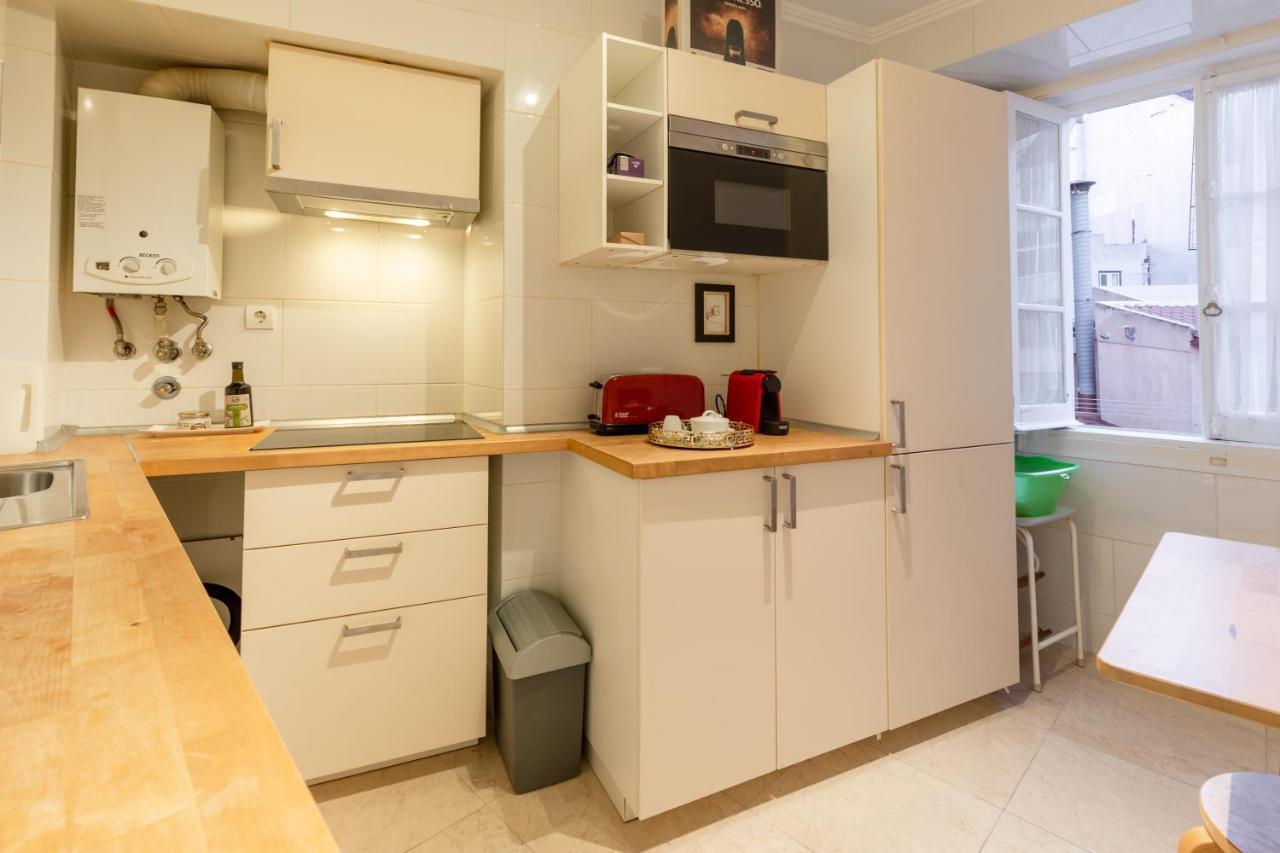 Boutique Apartment In Historic Lisboa Exterior foto
